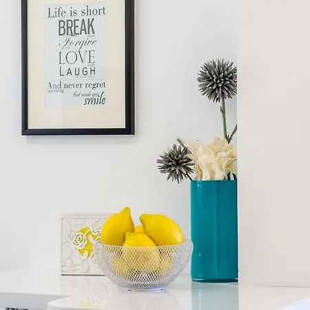 Adriatic Sunny 公寓 *