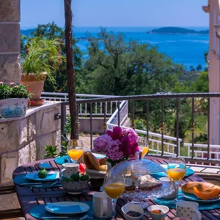 Adriatic Sunny 公寓 *