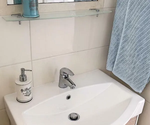 Adriatic Sunny * مْليني